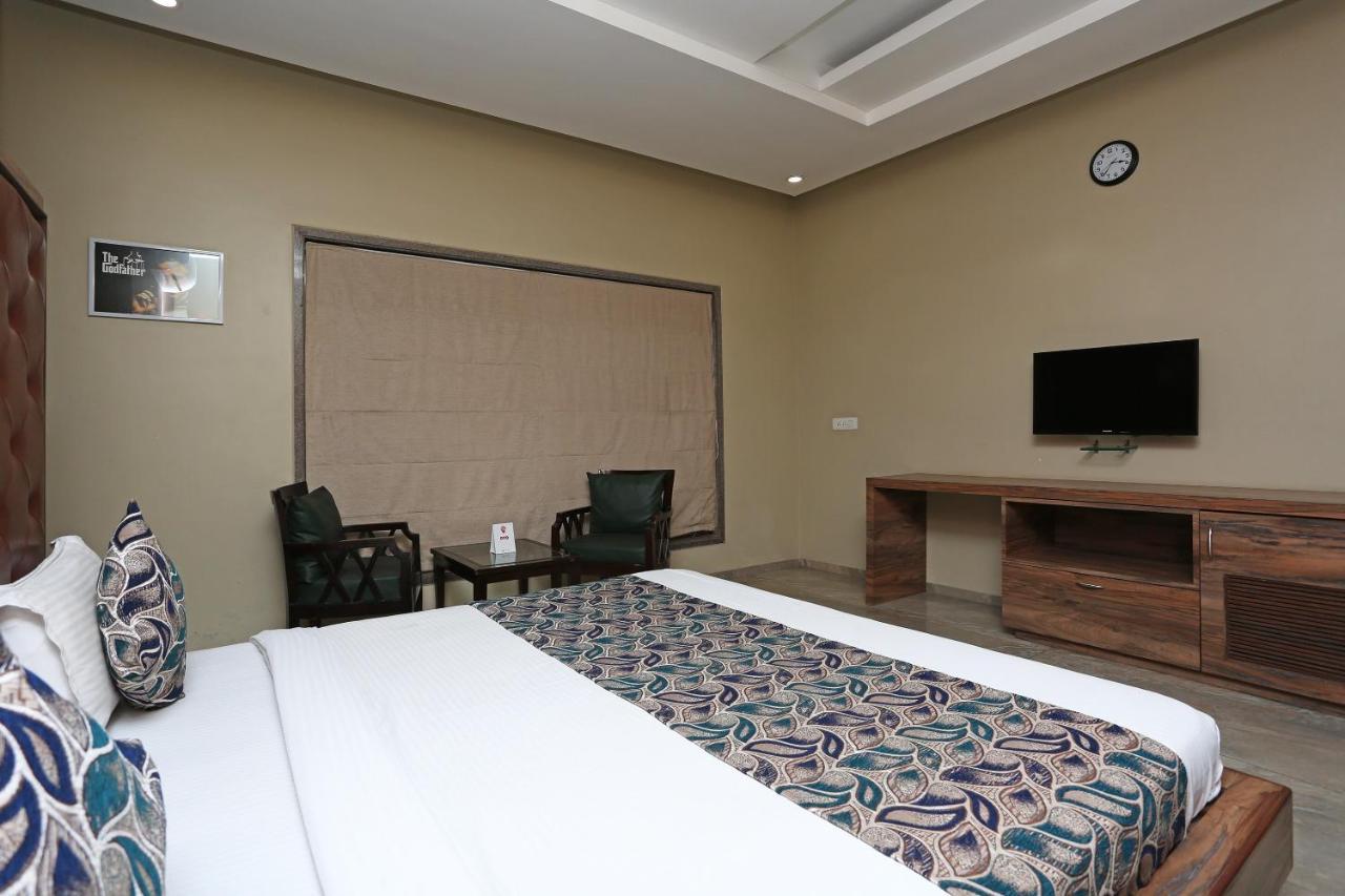Townhouse 900 Hotel Surya Palace Bhilai Extérieur photo