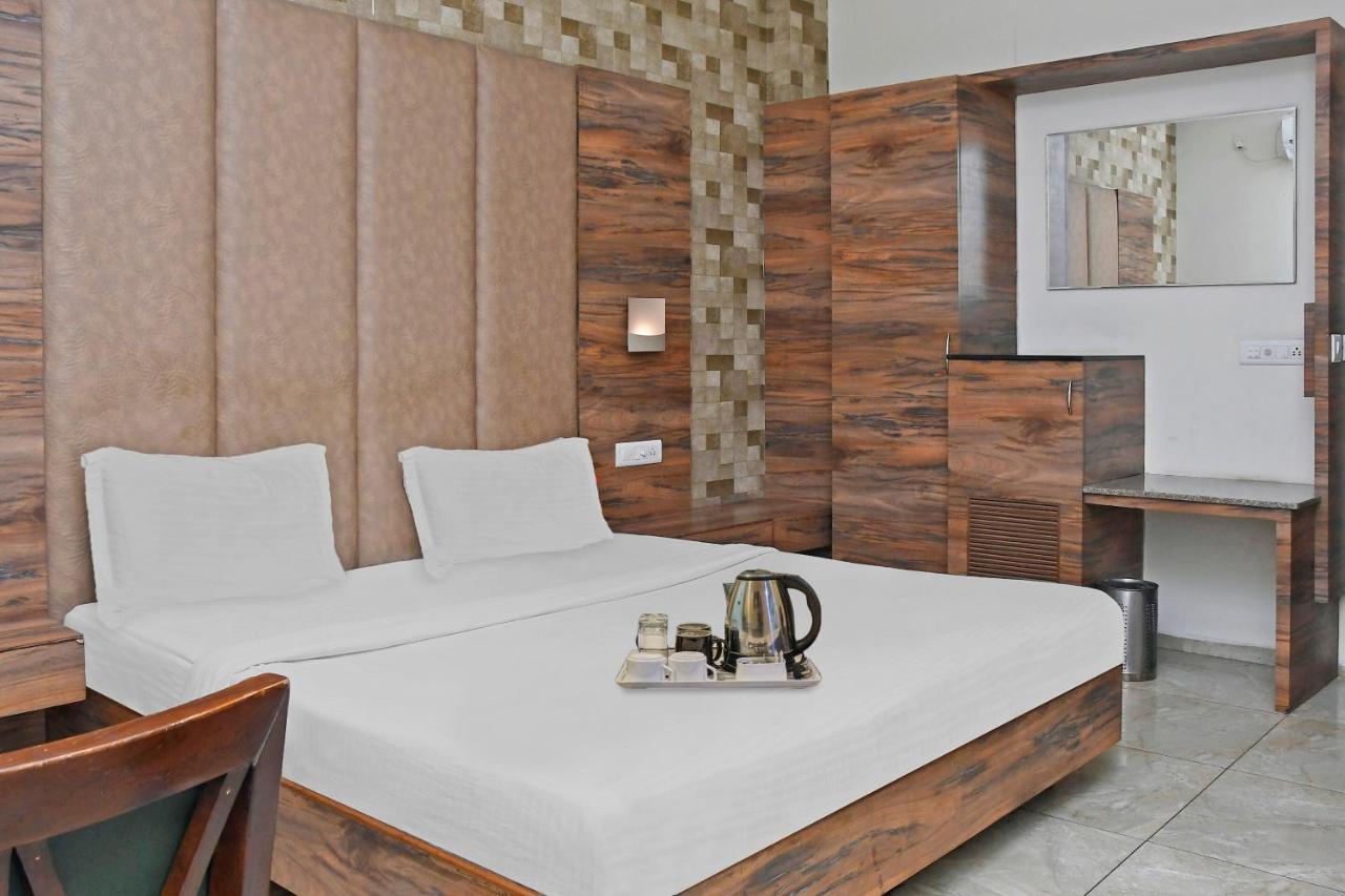 Townhouse 900 Hotel Surya Palace Bhilai Extérieur photo